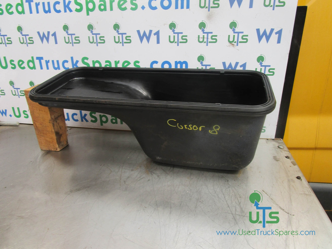 IVECO CURSOR 8 SUMP - Motor y piezas para Camión: foto 1 IVECO CURSOR 8 SUMP - Motor y piezas para Camión: foto 1