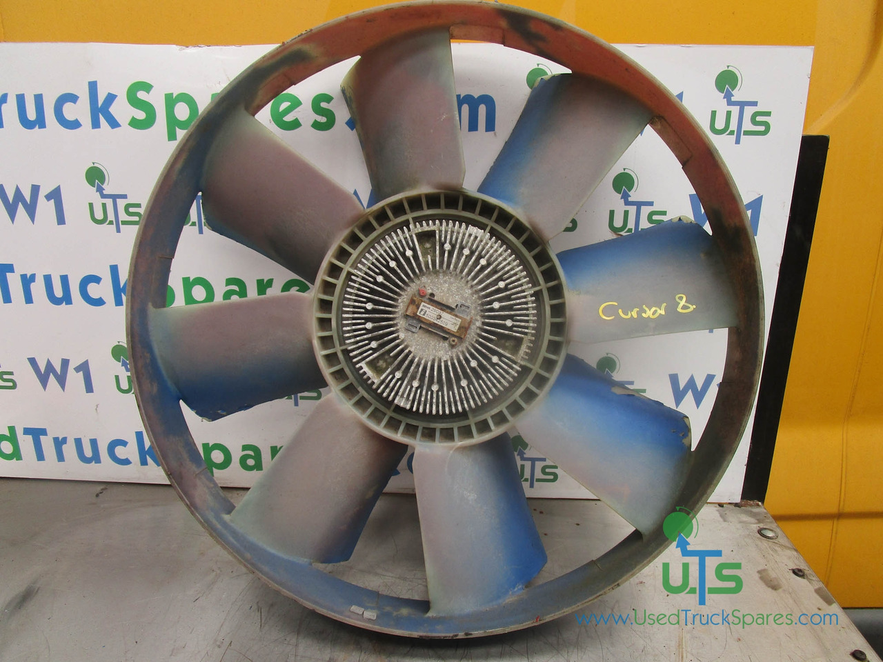 IVECO CURSOR 8 VISCUSS FAN COMPLETE P/NO 29037/500342509 - Motor y piezas para Camión: foto 1 IVECO CURSOR 8 VISCUSS FAN COMPLETE P/NO 29037/500342509 - Motor y piezas para Camión: foto 1