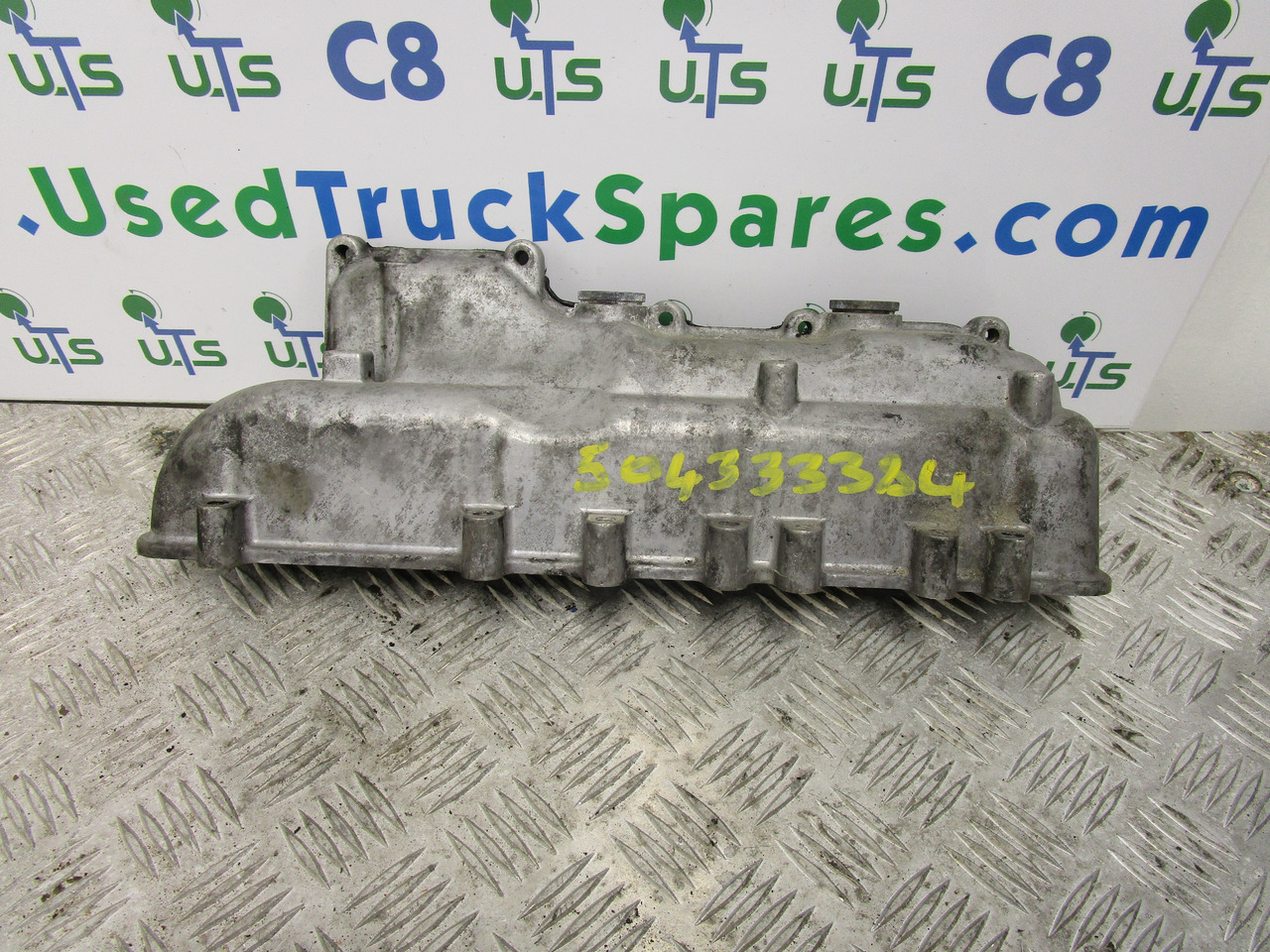 IVECO DAILY 3.0 INLET MANIFOLD P/NO 504333384 - Motor y piezas para Camión: foto 1 IVECO DAILY 3.0 INLET MANIFOLD P/NO 504333384 - Motor y piezas para Camión: foto 1