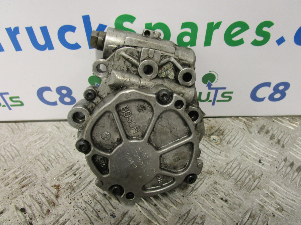 IVECO DAILY 3.0 VACUUM PUMP P/NO F009D01612 - Motor y piezas para Camión: foto 1 IVECO DAILY 3.0 VACUUM PUMP P/NO F009D01612 - Motor y piezas para Camión: foto 1