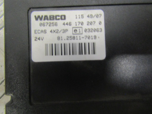 MAN TGL ECAS ECU P/NO 81.25811.7019 - Unidad de control para Camión: foto 2 MAN TGL ECAS ECU P/NO 81.25811.7019 - Unidad de control para Camión: foto 2