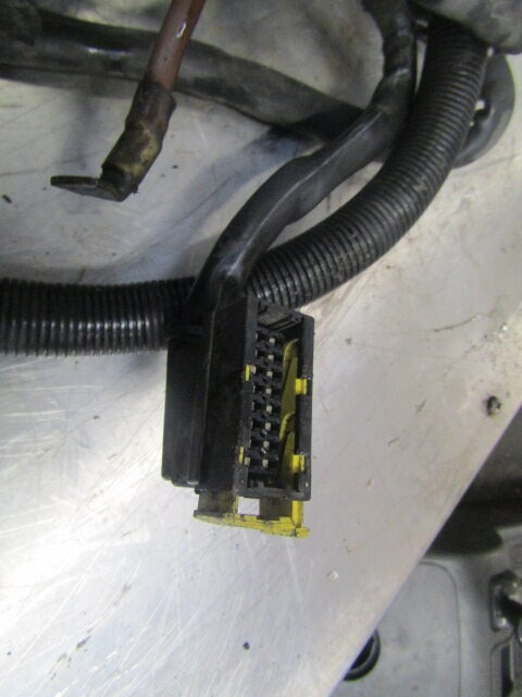 MERCEDES AXOR 1829 MANUAL GEARBOX WIRING HARNESS P/NO 003929484 - Sistema eléctrico para Camión: foto 2 MERCEDES AXOR 1829 MANUAL GEARBOX WIRING HARNESS P/NO 003929484 - Sistema eléctrico para Camión: foto 2