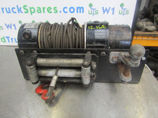 PIERCE 12,500 ELECTRIC 12 VOLT WINCH - Cabrestante para Vehículo municipal: foto 1 PIERCE 12,500 ELECTRIC 12 VOLT WINCH - Cabrestante para Vehículo municipal: foto 1