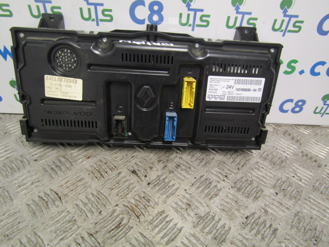 RENAULT MIDLUM DXI CLOCK CLUSTER P/NO 7421050636-04 - Cabina e interior para Camión: foto 4 RENAULT MIDLUM DXI CLOCK CLUSTER P/NO 7421050636-04 - Cabina e interior para Camión: foto 4