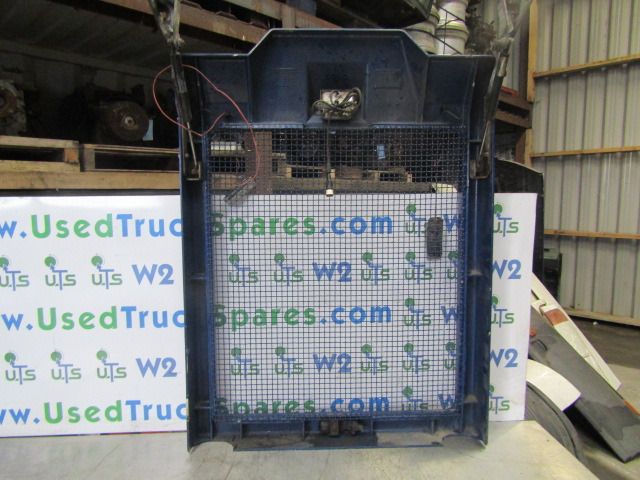 SCHMIDT SWINGO 2015 EURO 6 RADIATOR GRILL COMPLETE WITH STAYS - Cabina e interior para Camión: foto 2 SCHMIDT SWINGO 2015 EURO 6 RADIATOR GRILL COMPLETE WITH STAYS - Cabina e interior para Camión: foto 2