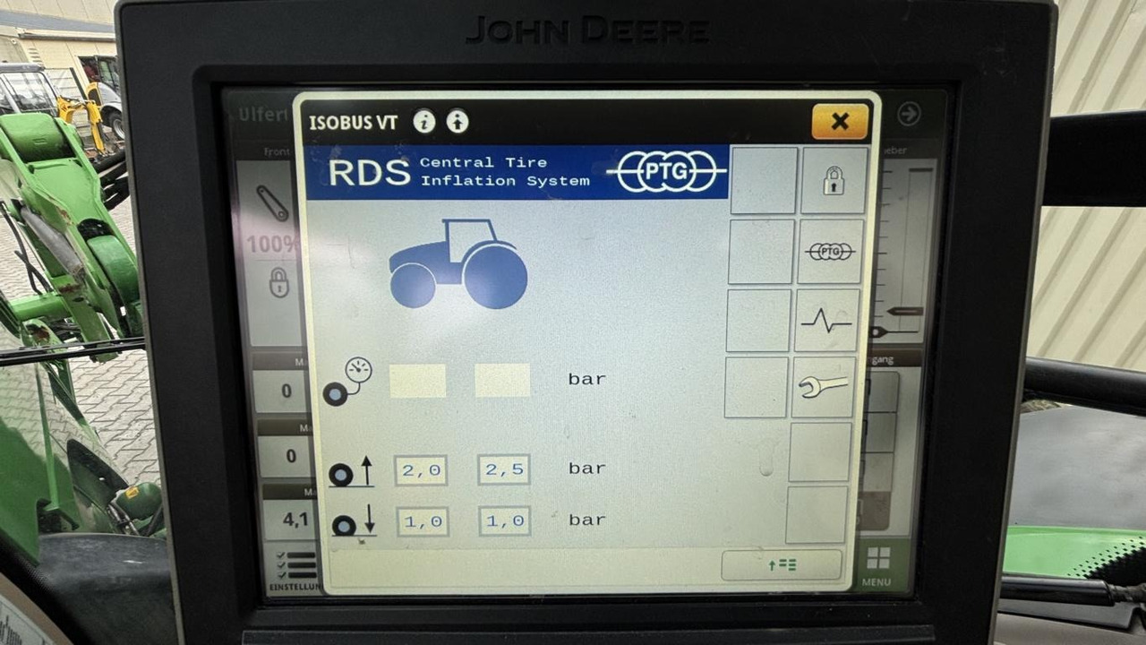 John Deere 6155R - Tractor: foto 2 John Deere 6155R - Tractor: foto 2