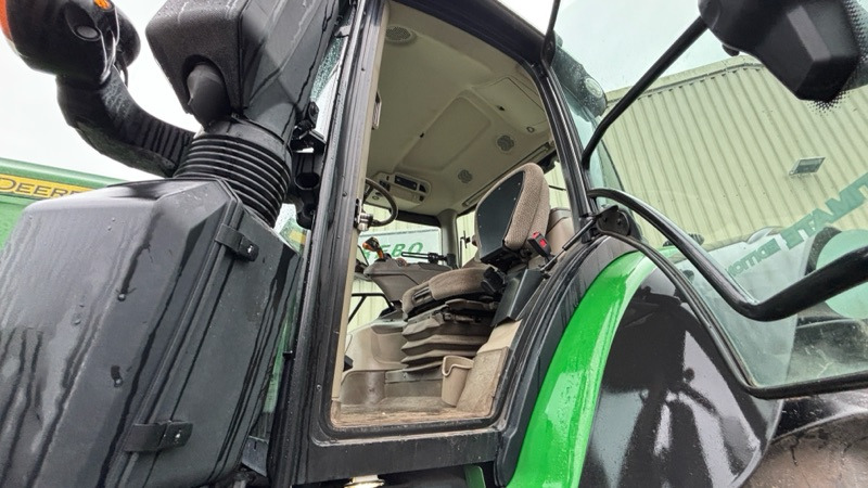 Tractor John Deere 6230 R: foto 32