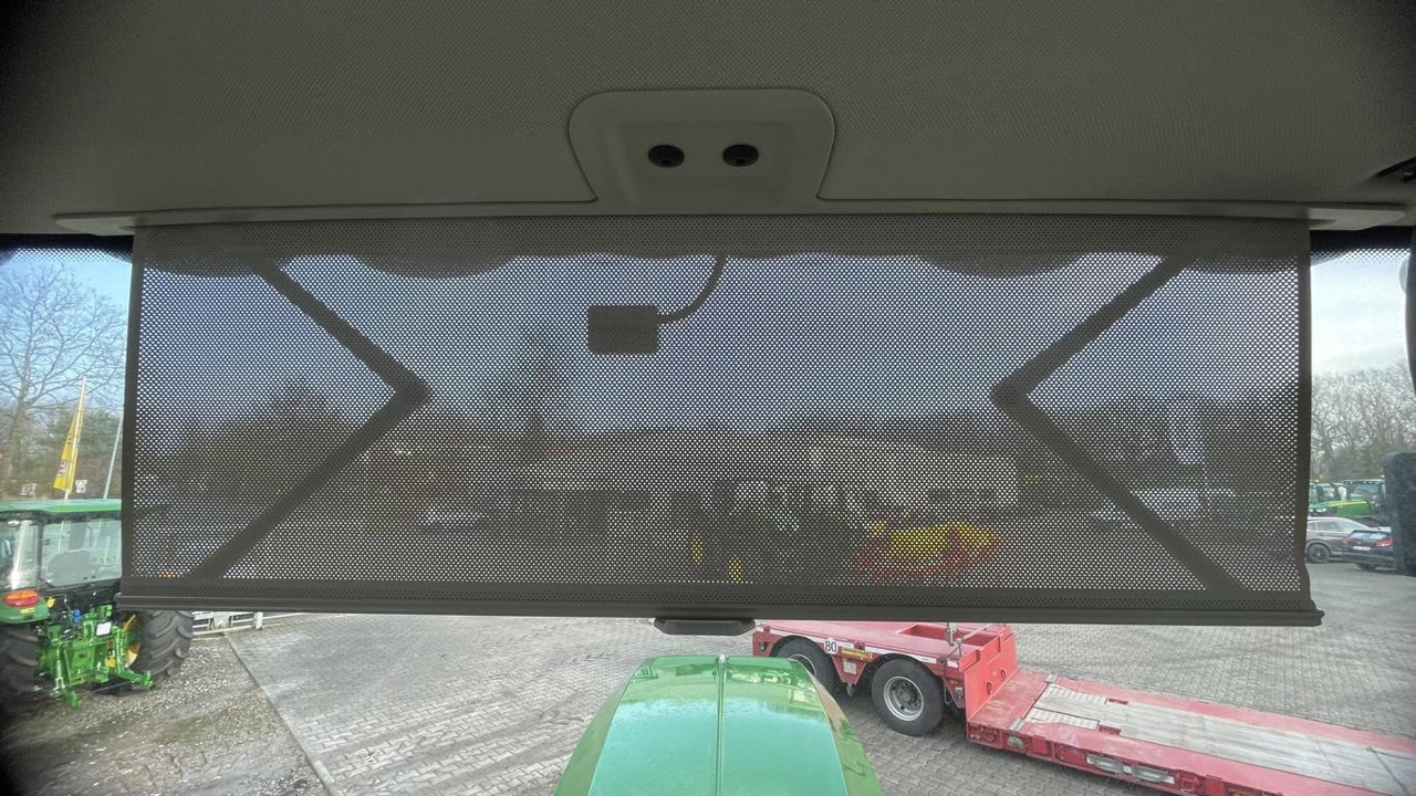 John Deere 6R215 - Tractor: foto 3 John Deere 6R215 - Tractor: foto 3