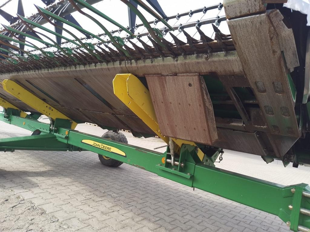 Cosechadora de granos John Deere T560I: foto 14