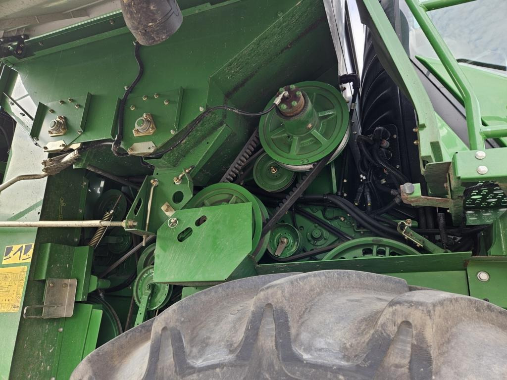 Cosechadora de granos John Deere T560I: foto 27