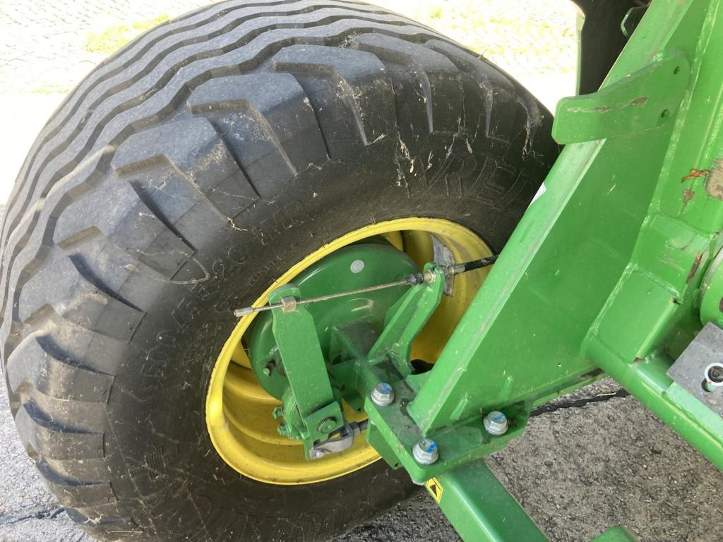 John Deere V461M - PAKET FÜR RUNDBALLENPR - Encintadora de pacas: foto 2 John Deere V461M - PAKET FÜR RUNDBALLENPR - Encintadora de pacas: foto 2