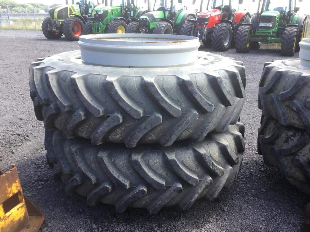 MFMassey 7726 DYNA-VT - Tractor: foto 4 MFMassey 7726 DYNA-VT - Tractor: foto 4