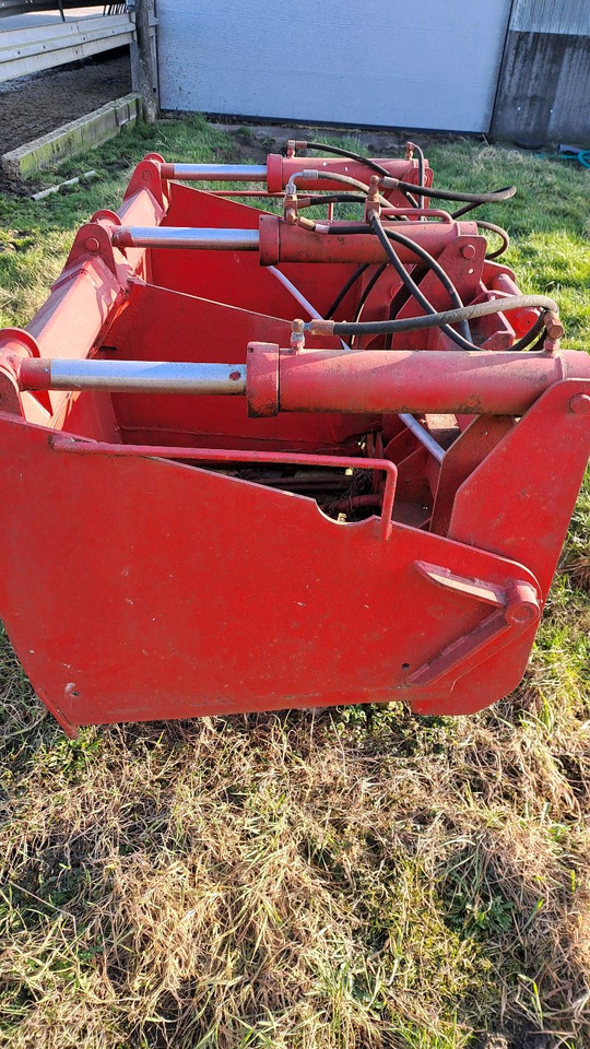 McHale Siloschneidschaufel - Henificadora: foto 4 McHale Siloschneidschaufel - Henificadora: foto 4