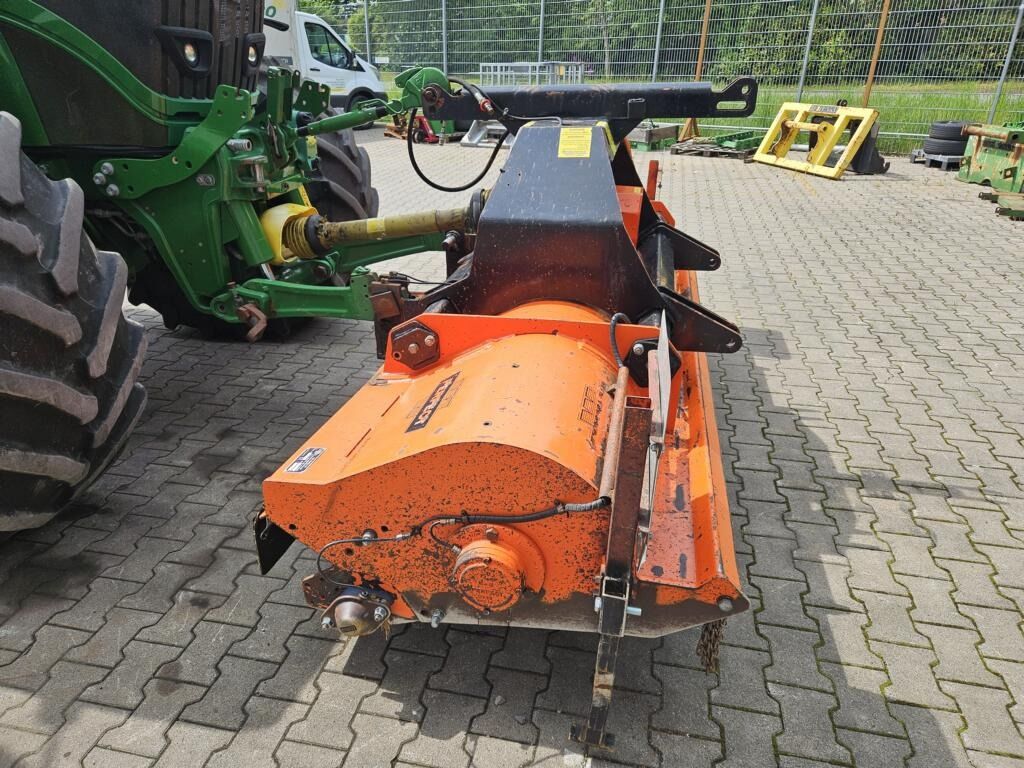 Perfect KX 860 - Desbrozadora de martillos: foto 5 Perfect KX 860 - Desbrozadora de martillos: foto 5