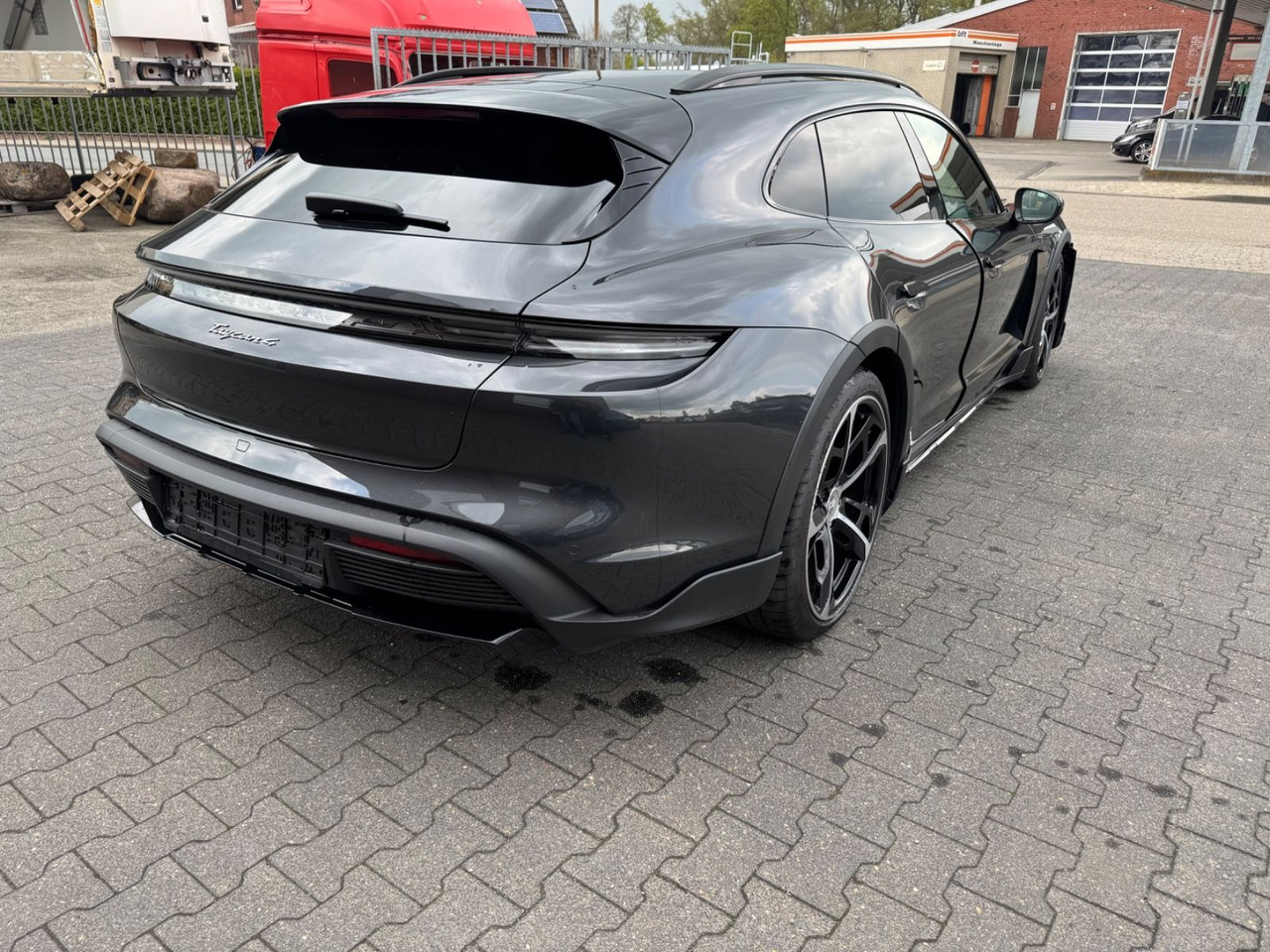 Porsche Taycan Cross Turismo 4 NUR 450 KM!! - Coche: foto 5 Porsche Taycan Cross Turismo 4 NUR 450 KM!! - Coche: foto 5