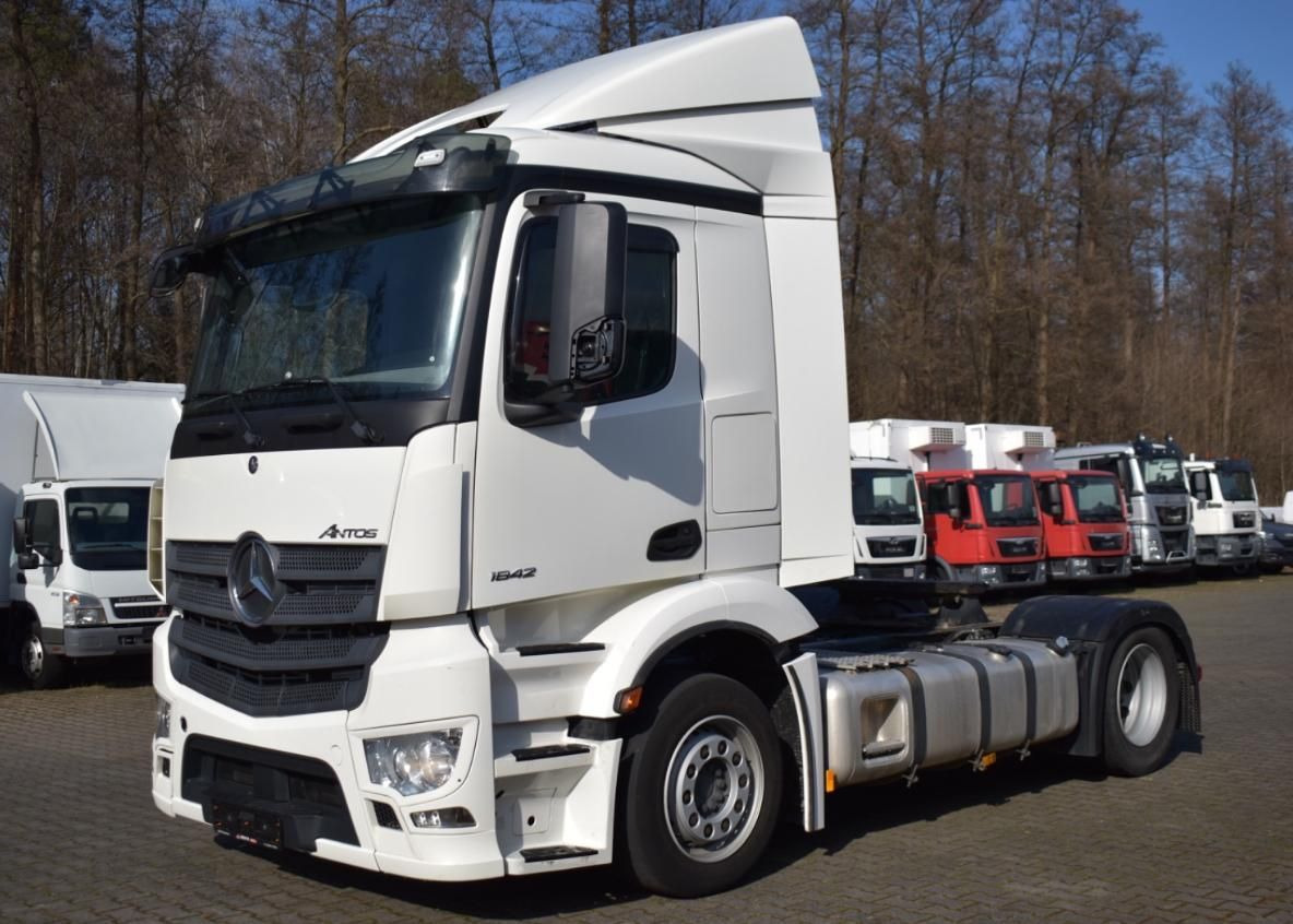 Mercedes-Benz Antos 1842 LL/ClassicSpace,2xTank,Klima,ACC,E6 - Cabeza tractora: foto 1 Mercedes-Benz Antos 1842 LL/ClassicSpace,2xTank,Klima,ACC,E6 - Cabeza tractora: foto 1
