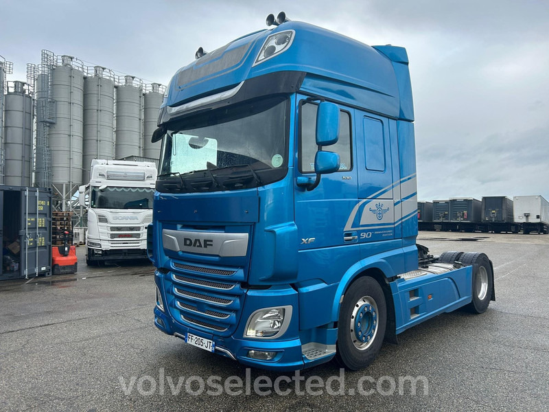 DAF XF - Cabeza tractora: foto 1 DAF XF - Cabeza tractora: foto 1