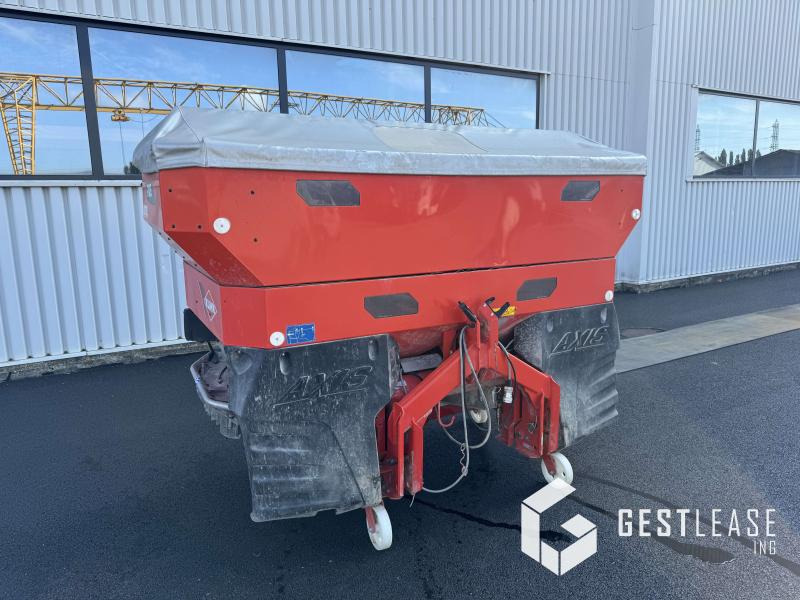 Kuhn AXIS 40.2 - Esparcidor de fertilizantes: foto 1 Kuhn AXIS 40.2 - Esparcidor de fertilizantes: foto 1
