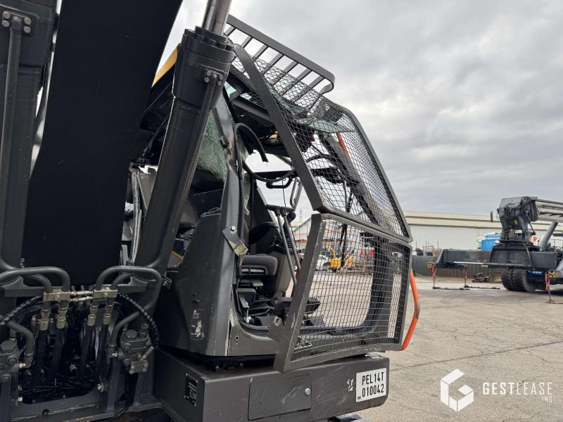 Excavadora de cadenas Volvo ECR145 EL: foto 7