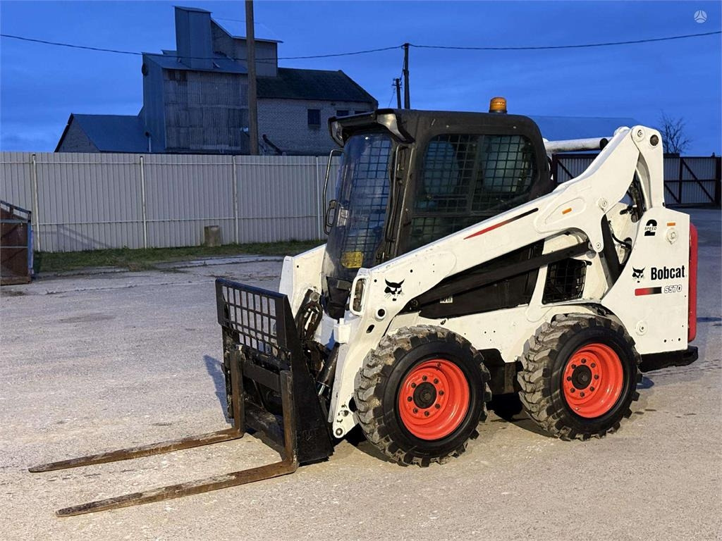 Bobcat S570 - Minicargadora: foto 1 Bobcat S570 - Minicargadora: foto 1