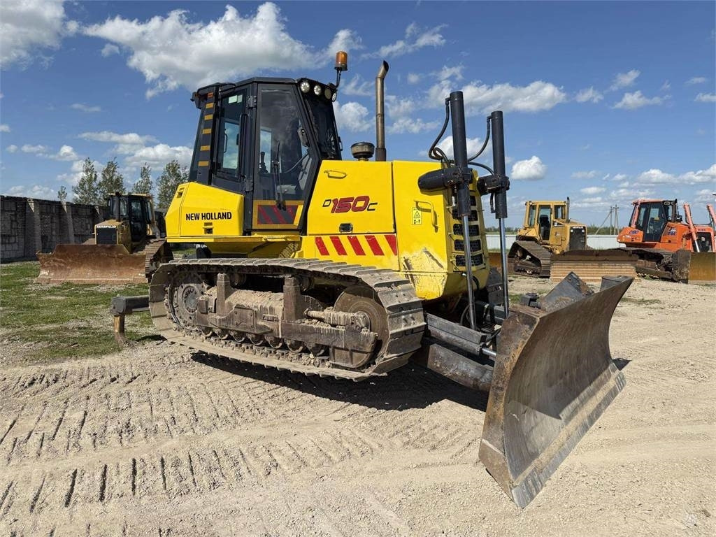 New Holland D150C Ripper - Bulldozer: foto 3 New Holland D150C Ripper - Bulldozer: foto 3