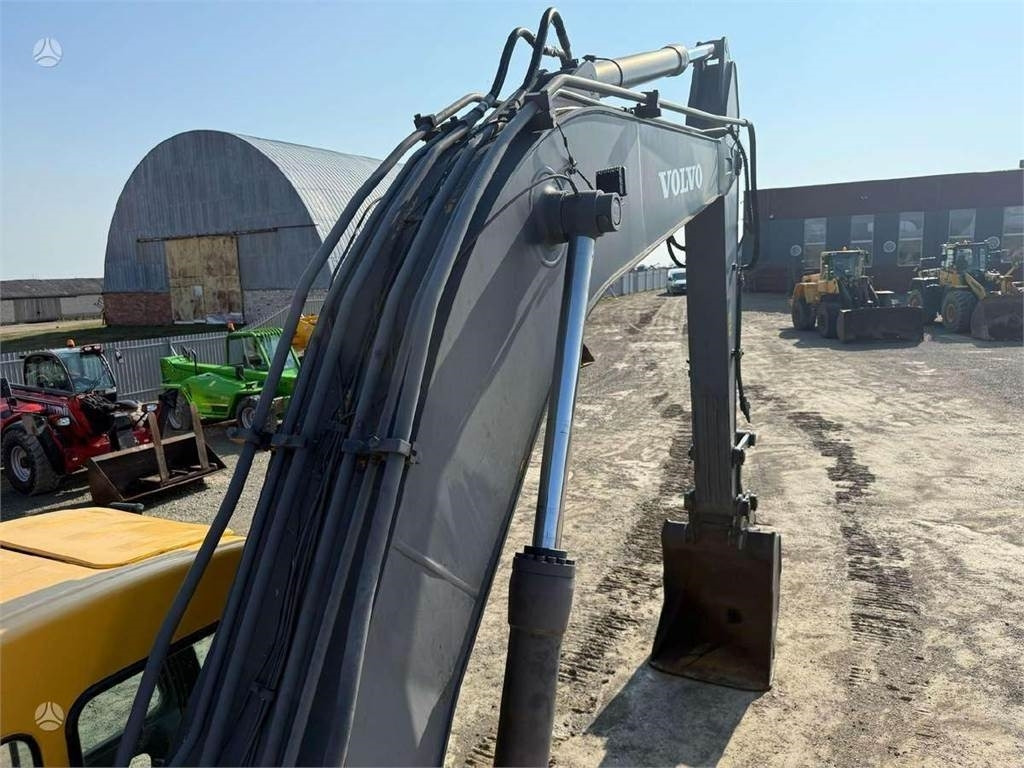 Leasing financiero de Volvo EC 240 LC  leasing Volvo EC 240 LC: foto 18