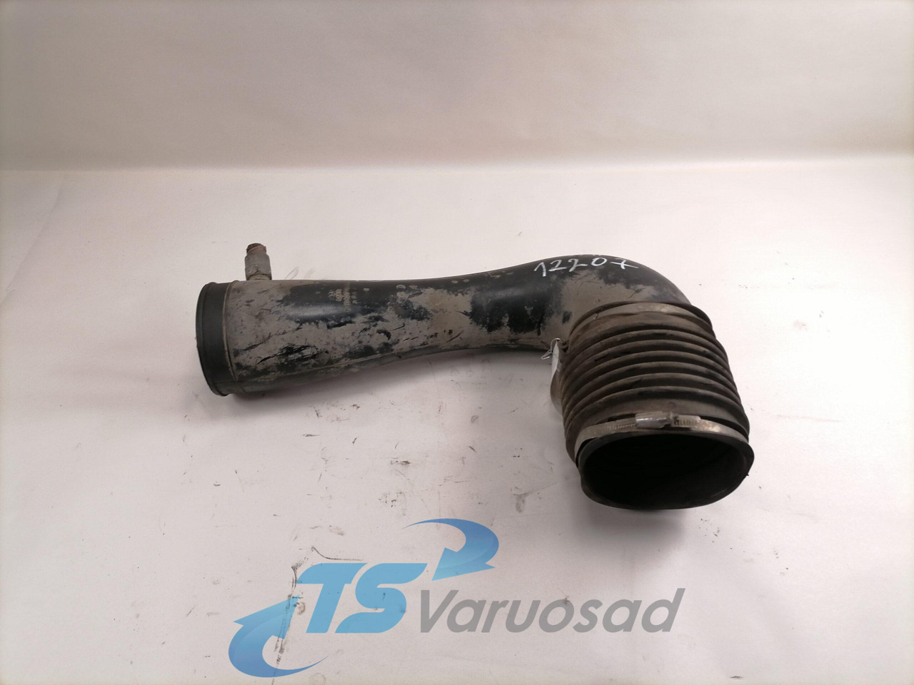 MAN Air intake 81082010456 - Sistema de admisión de aire para Camión: foto 1 MAN Air intake 81082010456 - Sistema de admisión de aire para Camión: foto 1