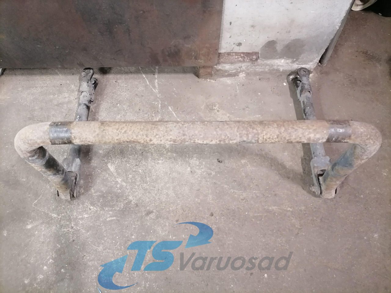MAN Anti-roll bar 81437156116 - Barra estabilizadora para Camión: foto 1 MAN Anti-roll bar 81437156116 - Barra estabilizadora para Camión: foto 1