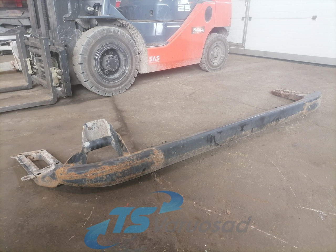 MAN Bumper 81416505013 - Parachoques para Camión: foto 3 MAN Bumper 81416505013 - Parachoques para Camión: foto 3