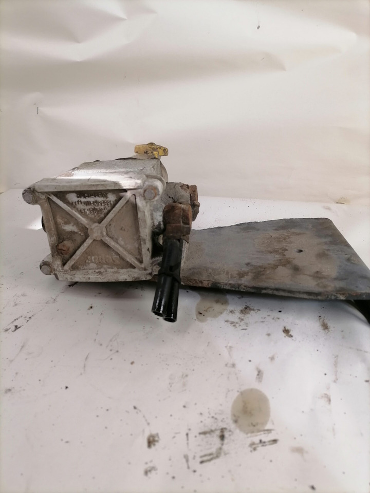 MAN Fuel separator 81125016044 - Filtro de combustible para Camión: foto 3 MAN Fuel separator 81125016044 - Filtro de combustible para Camión: foto 3