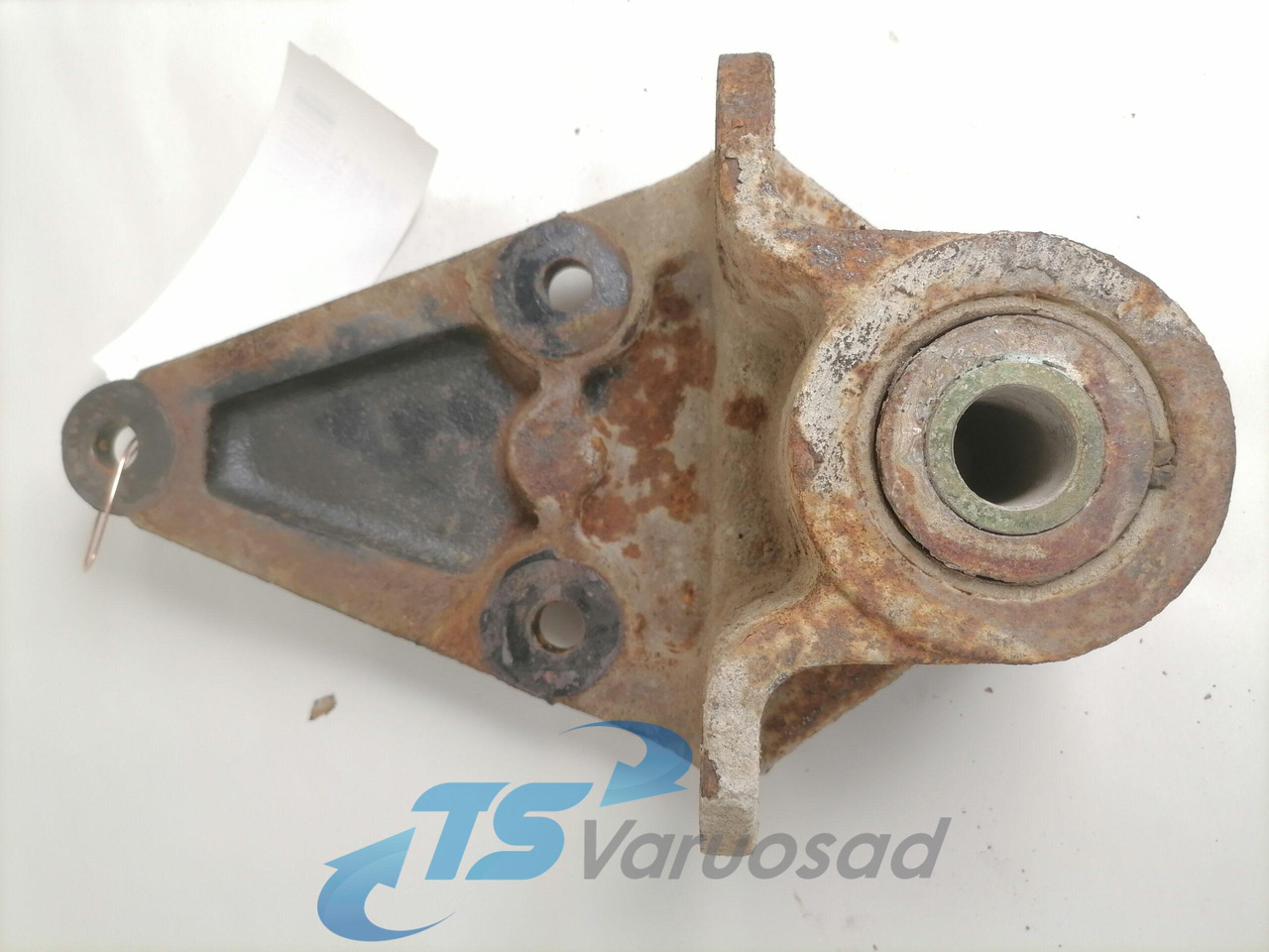 MAN Leaf spring bracket 81413013267 - Suspensión para Camión: foto 3 MAN Leaf spring bracket 81413013267 - Suspensión para Camión: foto 3