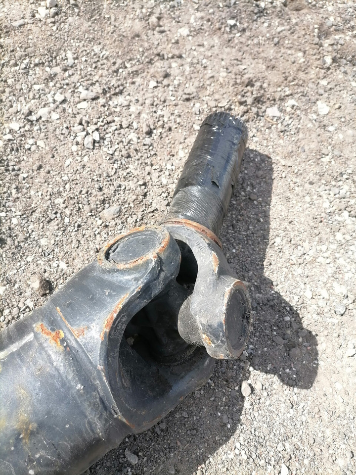 MAN Propeller shaft 81393326219 - Árbol de transmisión para Camión: foto 3 MAN Propeller shaft 81393326219 - Árbol de transmisión para Camión: foto 3