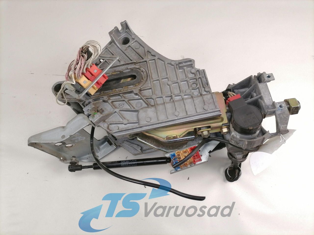 MAN Roolisammas 81461136235 - Columna de dirección para Camión: foto 3 MAN Roolisammas 81461136235 - Columna de dirección para Camión: foto 3