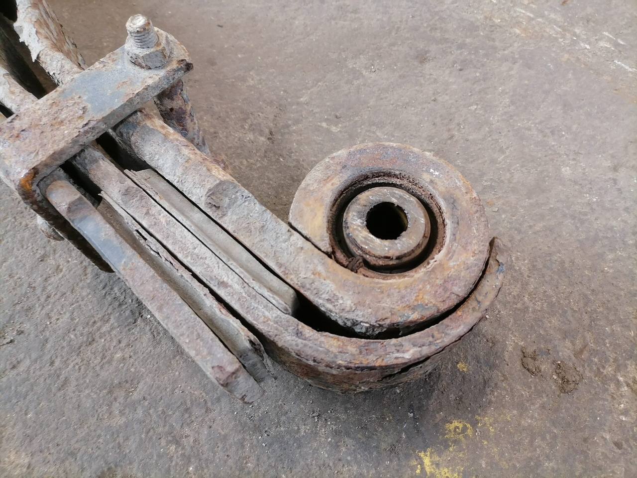 MAN Spring 81434026217 - Suspensión de ballestas para Camión: foto 4 MAN Spring 81434026217 - Suspensión de ballestas para Camión: foto 4