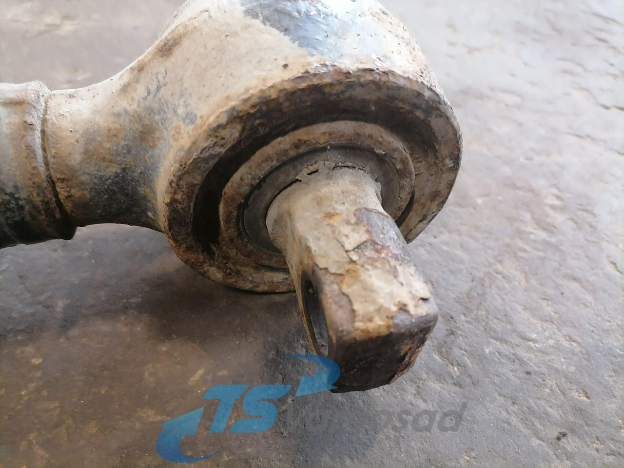 MAN Torque rod 81432206236 - Eje y piezas para Camión: foto 2 MAN Torque rod 81432206236 - Eje y piezas para Camión: foto 2