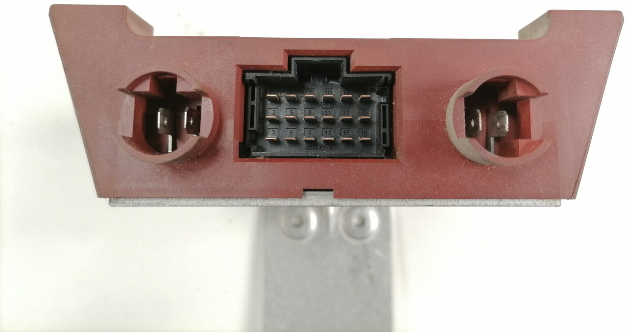 MAN Voltage converter 81259070309 - Sistema eléctrico para Camión: foto 2 MAN Voltage converter 81259070309 - Sistema eléctrico para Camión: foto 2