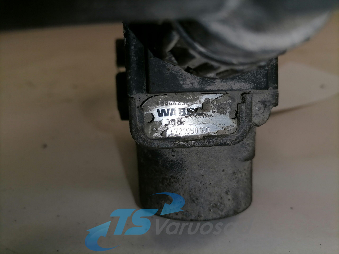 Mercedes-Benz ABS brake valve 0044296544 - Válvula de freno para Camión: foto 3 Mercedes-Benz ABS brake valve 0044296544 - Válvula de freno para Camión: foto 3
