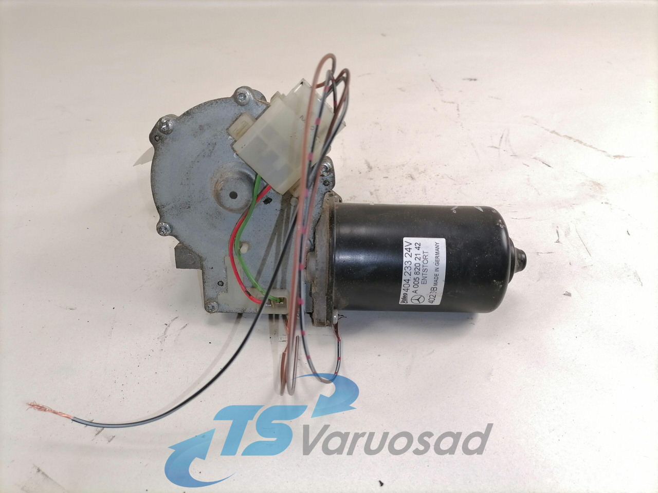 Mercedes-Benz Kojamehe mootor A0058202142 - Limpiaparabrisas para Camión: foto 2 Mercedes-Benz Kojamehe mootor A0058202142 - Limpiaparabrisas para Camión: foto 2