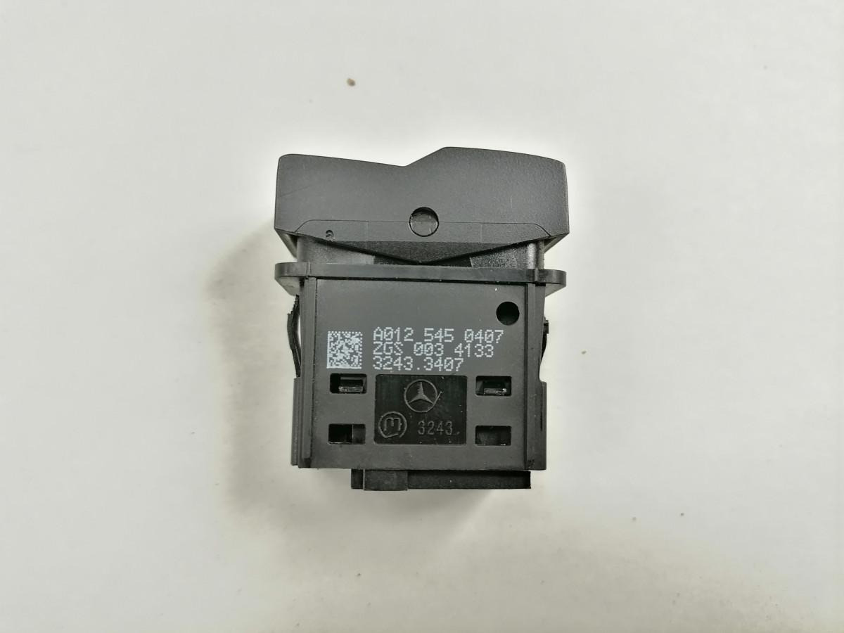 Mercedes-Benz Lüliti 0125450407 - Cabina para Camión: foto 4 Mercedes-Benz Lüliti 0125450407 - Cabina para Camión: foto 4