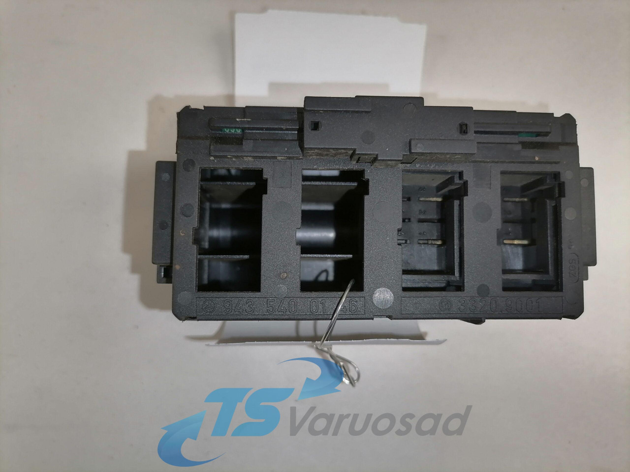 Mercedes-Benz Lülitite moodul 9435400146 - Cabina para Camión: foto 2 Mercedes-Benz Lülitite moodul 9435400146 - Cabina para Camión: foto 2