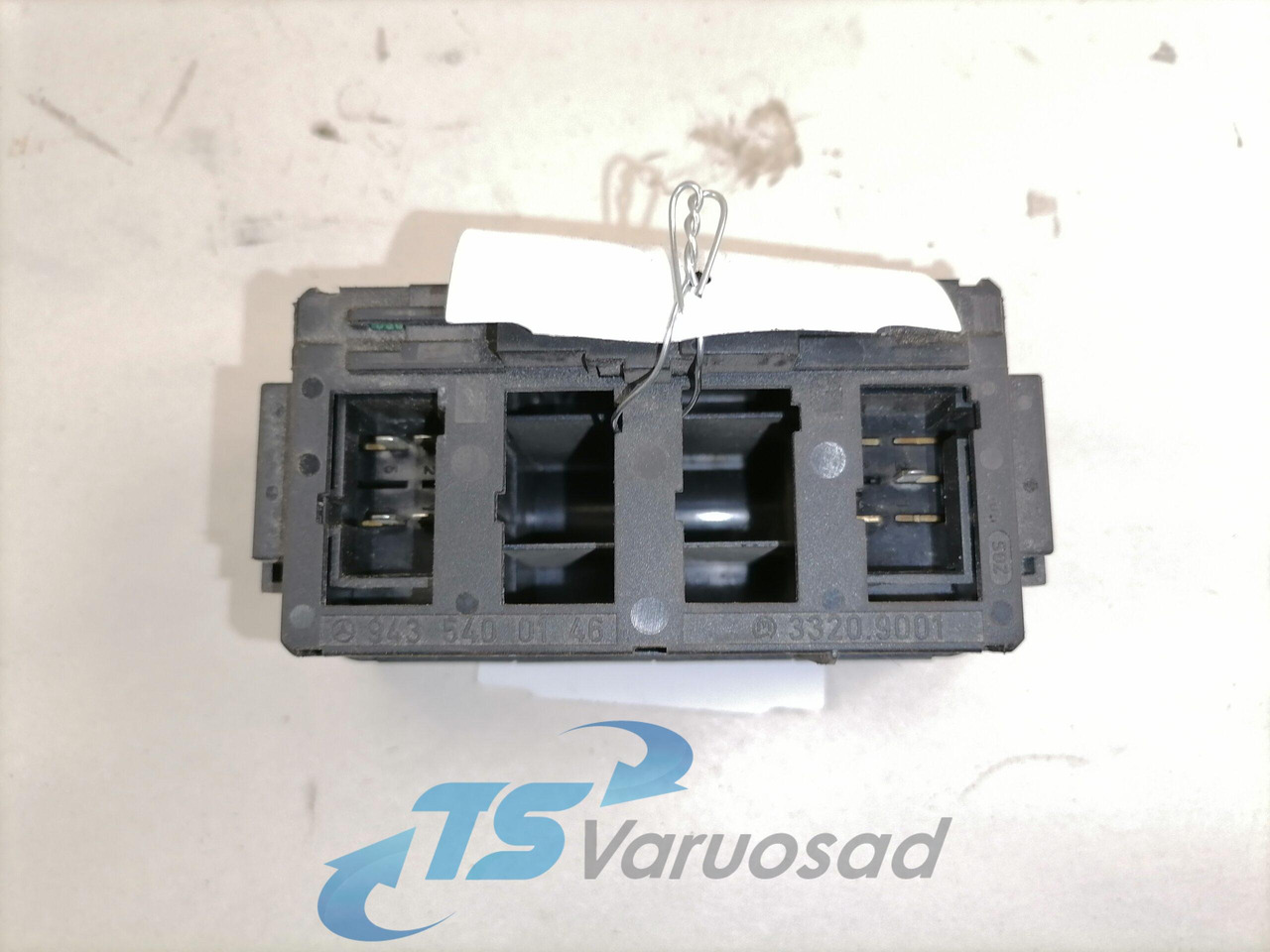 Mercedes-Benz Lülitite moodul 9435400146 - Cabina para Camión: foto 2 Mercedes-Benz Lülitite moodul 9435400146 - Cabina para Camión: foto 2