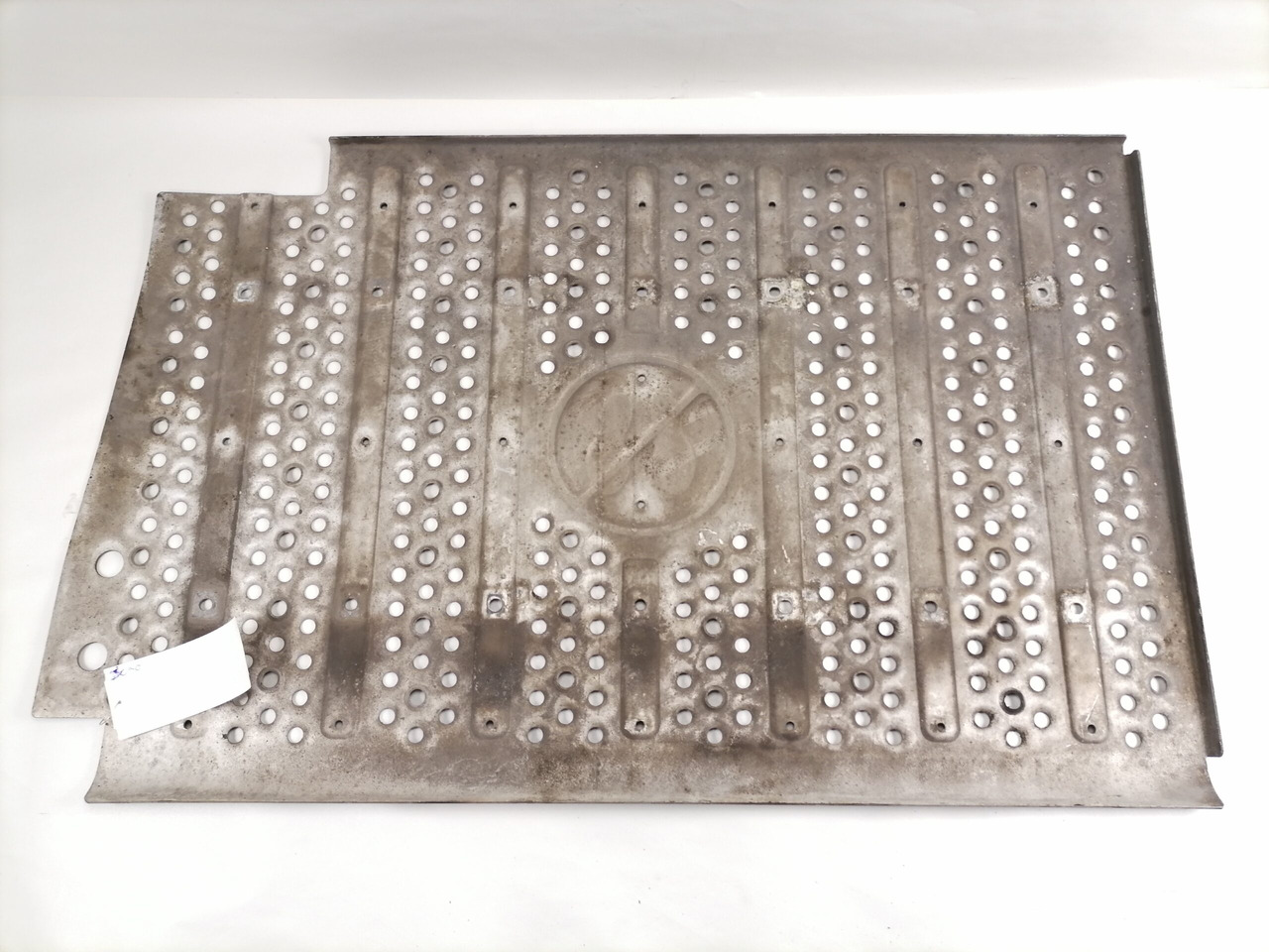 Mercedes-Benz Muffler cover A9604923930 - Silenciador para Camión: foto 3 Mercedes-Benz Muffler cover A9604923930 - Silenciador para Camión: foto 3