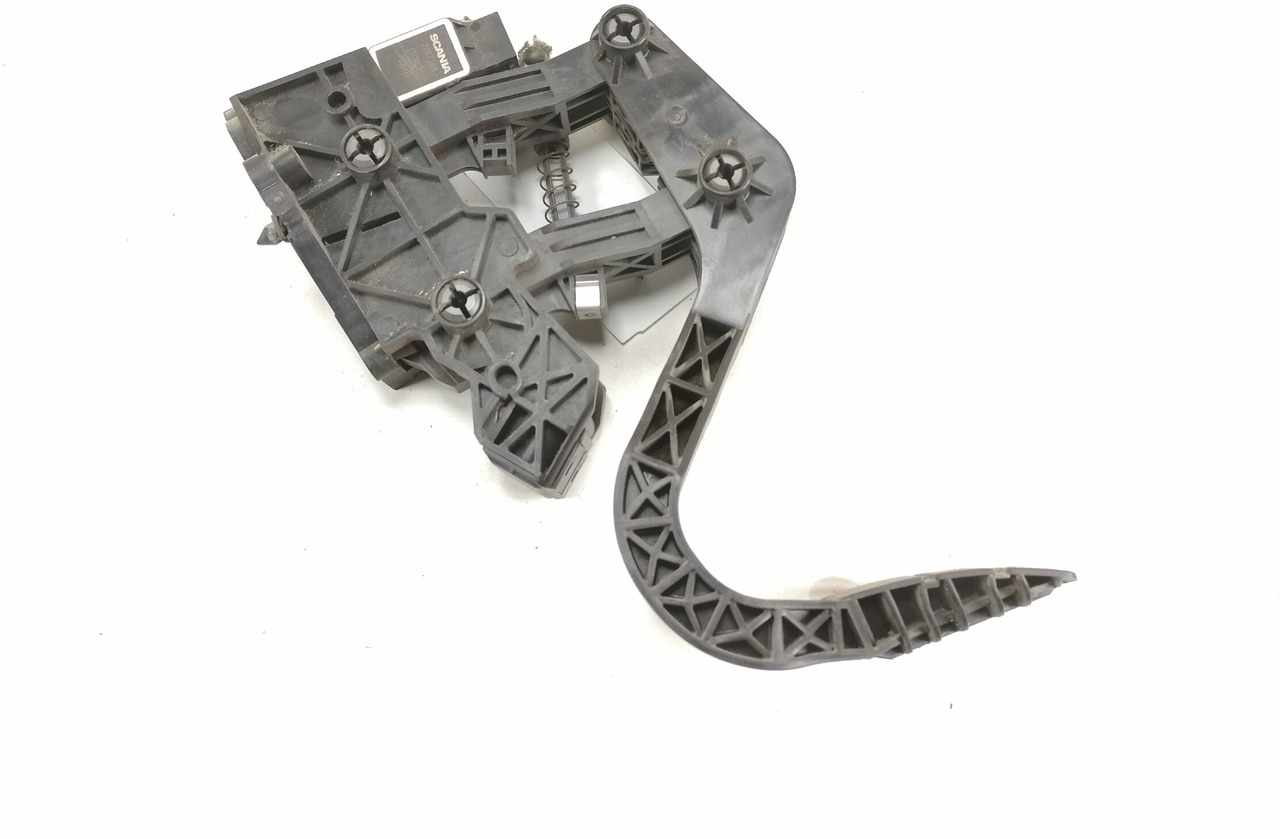 Scania Accelerator pedal 2395418 - Procesamiento de combustible para Camión: foto 1 Scania Accelerator pedal 2395418 - Procesamiento de combustible para Camión: foto 1