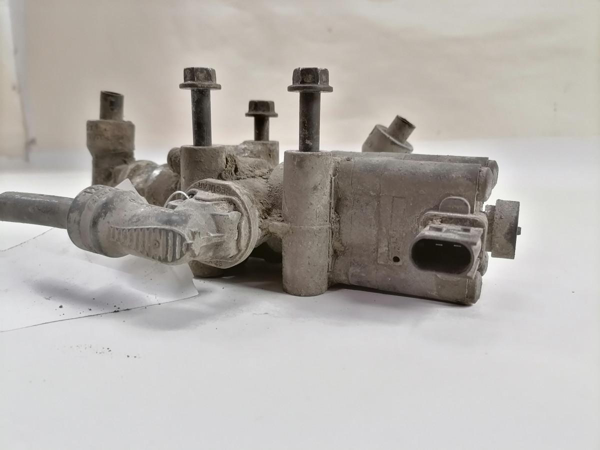 Scania Air pressure control valve 2158373 - Válvula de freno para Camión: foto 5 Scania Air pressure control valve 2158373 - Válvula de freno para Camión: foto 5