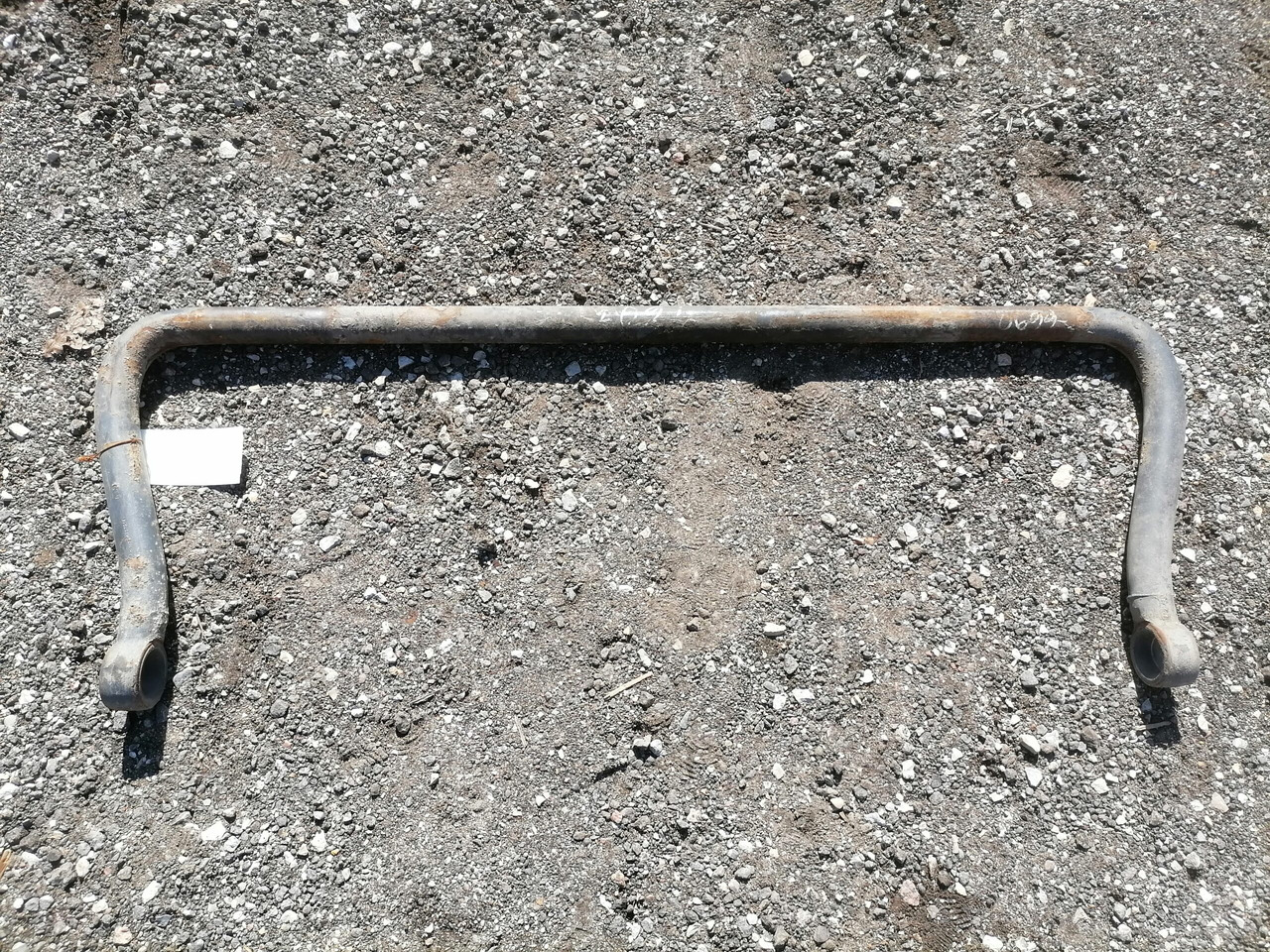 Scania Anti-roll bar 1427214 - Barra estabilizadora para Camión: foto 2 Scania Anti-roll bar 1427214 - Barra estabilizadora para Camión: foto 2