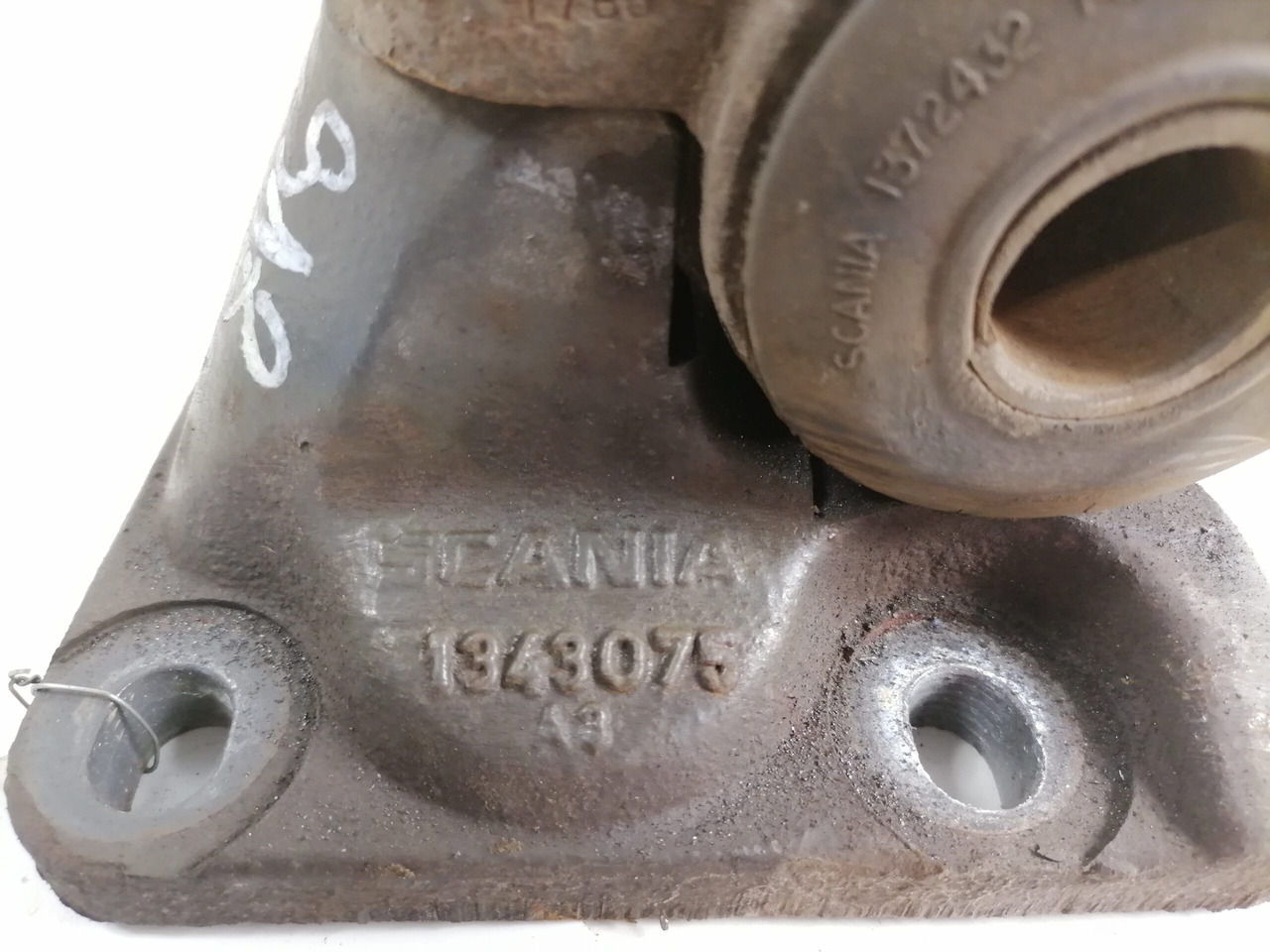 Scania Bracket 1343075 - Bastidor/ Chasis para Camión: foto 3 Scania Bracket 1343075 - Bastidor/ Chasis para Camión: foto 3