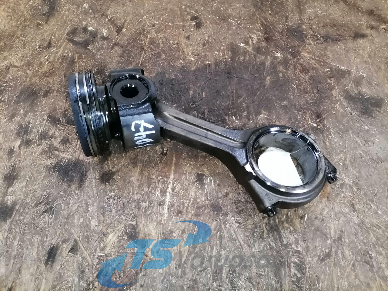 Scania Connecting rod + piston 2263286 - Pistones/ Anillos/ Bujes para Camión: foto 1 Scania Connecting rod + piston 2263286 - Pistones/ Anillos/ Bujes para Camión: foto 1