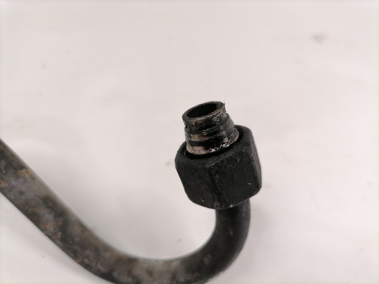 Scania Crankcase Ventilation Pipe 1793445 - Cárter para Camión: foto 2 Scania Crankcase Ventilation Pipe 1793445 - Cárter para Camión: foto 2