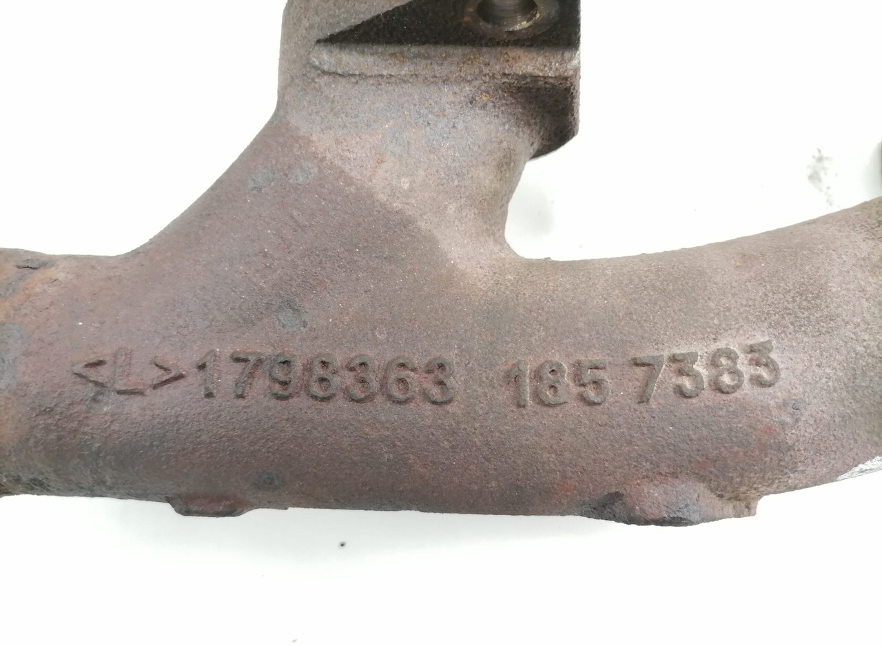 Scania Exhaust mainfold 1798363 - Colector de escape para Camión: foto 3 Scania Exhaust mainfold 1798363 - Colector de escape para Camión: foto 3