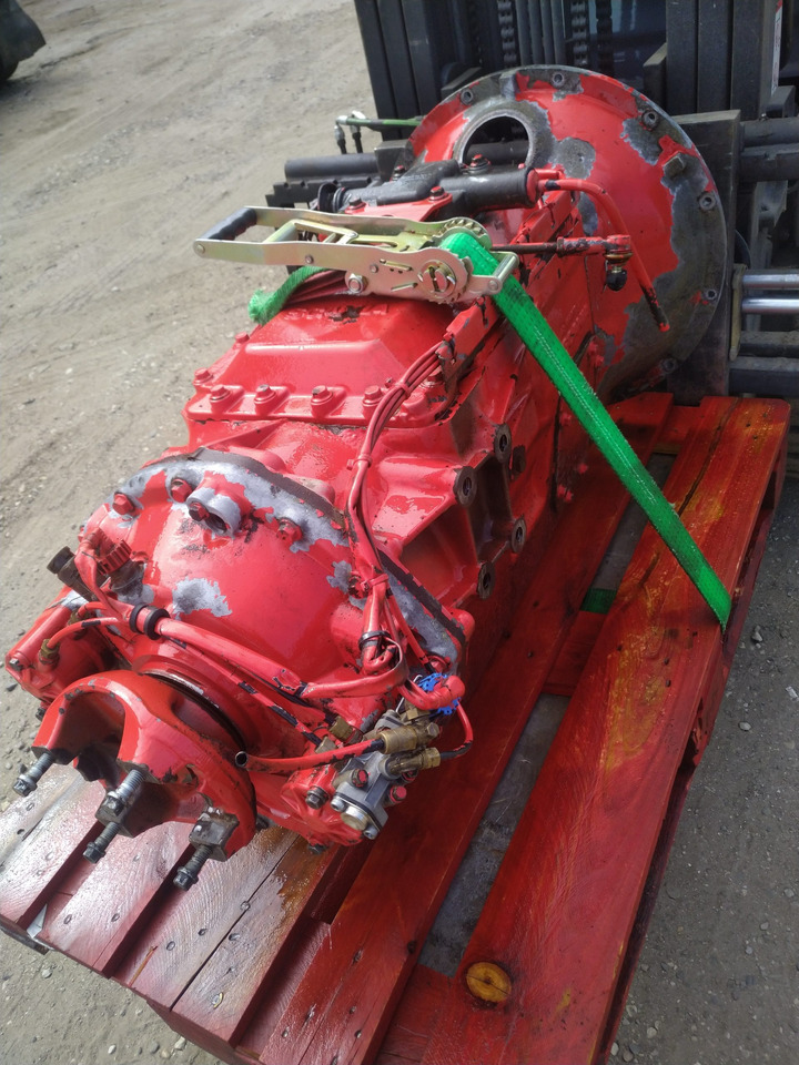 Scania Gearbox GR900 - Caja de cambios y piezas para Camión: foto 2 Scania Gearbox GR900 - Caja de cambios y piezas para Camión: foto 2
